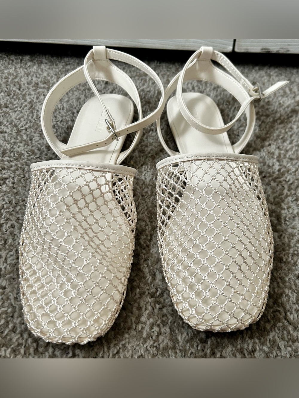 Old Navy Raffia Mesh Slingback Flats Cream Size 9